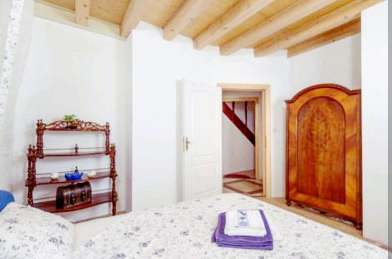 Hvar Heart Heritage Apartment สตารีกราด ภายนอก รูปภาพ