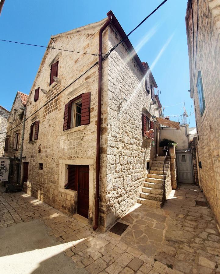 Hvar Heart Heritage Apartment สตารีกราด ภายนอก รูปภาพ